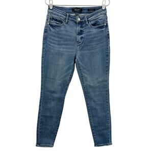 Judy Blue Relaxed Fit Medium Wash Jeans Size 9/29